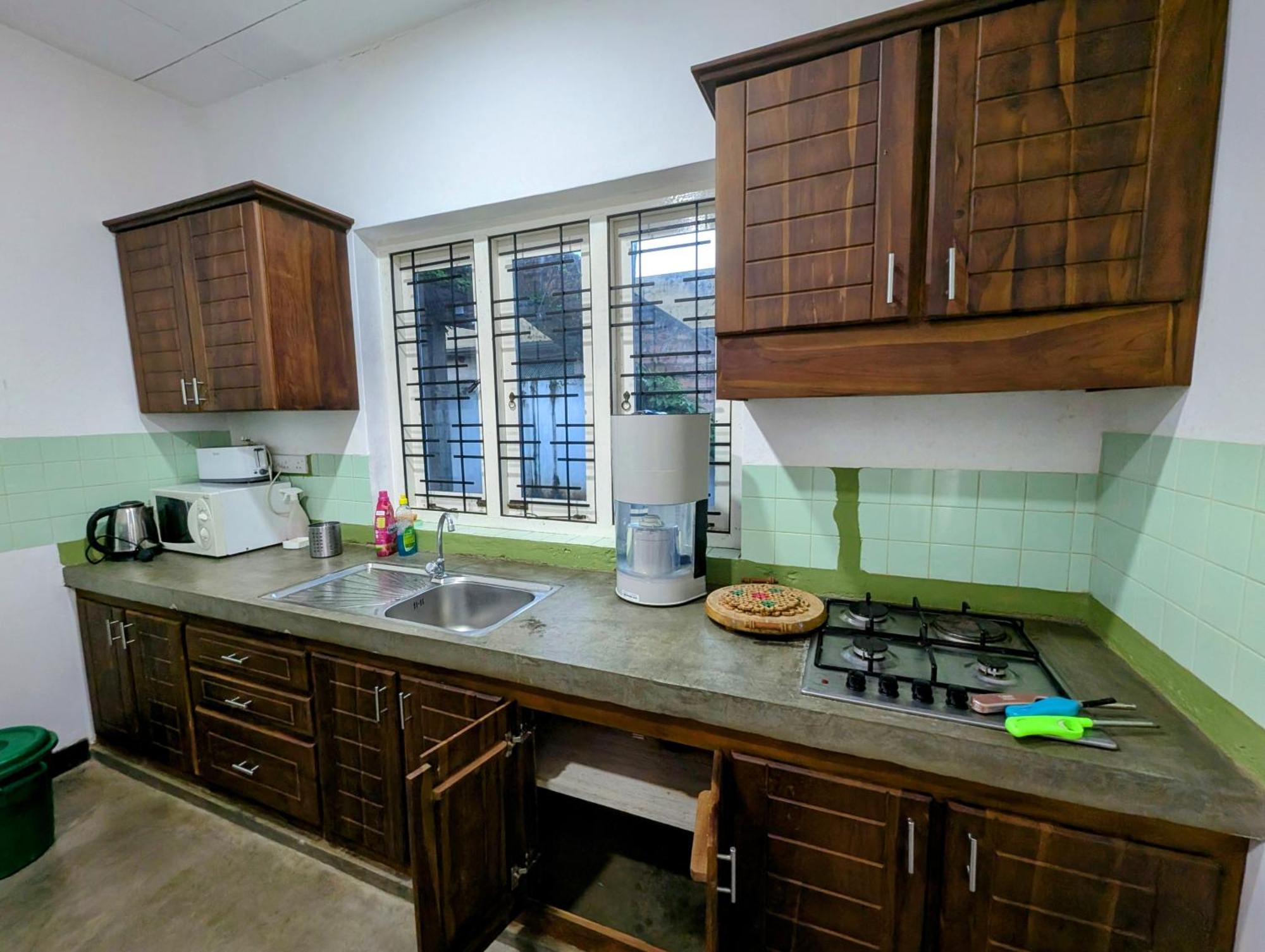 Costels Weligama Hostel Exterior photo